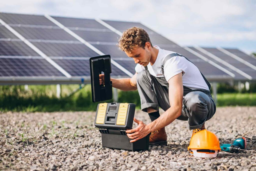 Best Field Service Management Software For Solar in 2026: Complete Buyer’s Guide