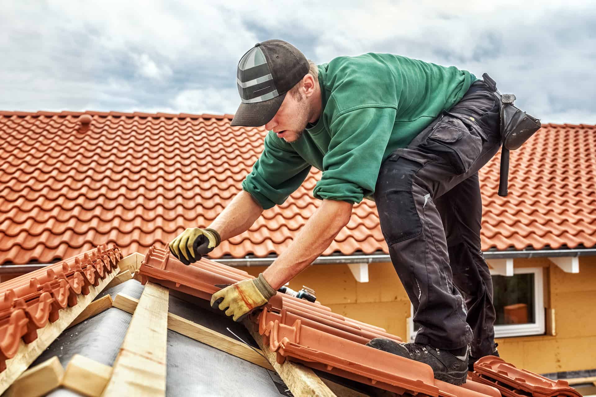 The Complete Roofing Inspection Checklist & Digital Tool Guide for Residential & Commercial Roofs